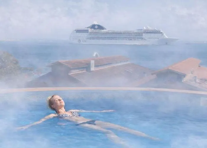 Sunset DestinationHostel